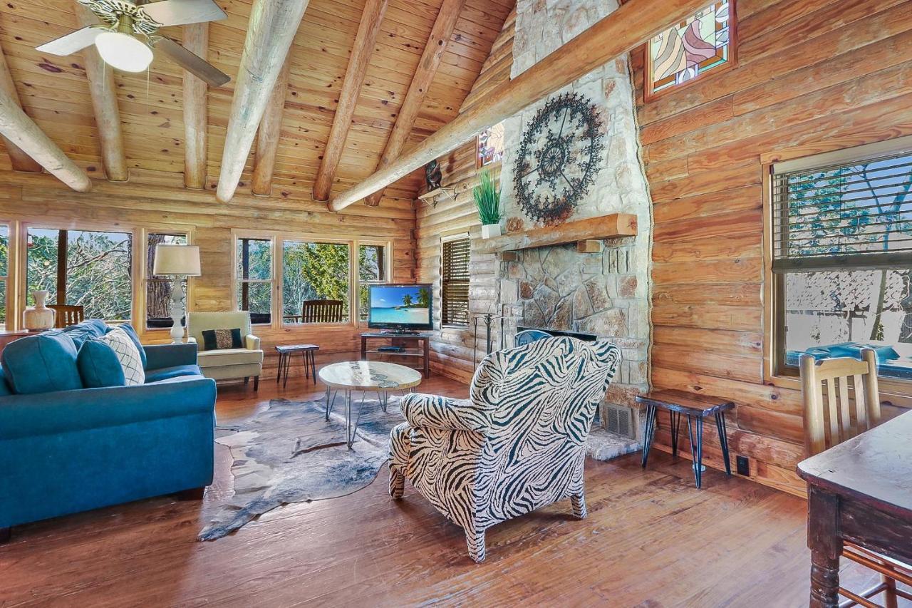 Clearwater Log Home Wimberley Exterior foto